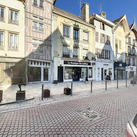 Les Terrasses Du Bouchon Apartment Troyes